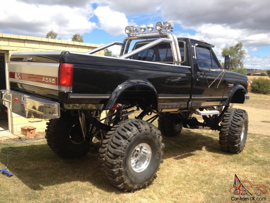 1989 F350 monster truck. blown 460 auto 4x4 cannot be registered phone 
