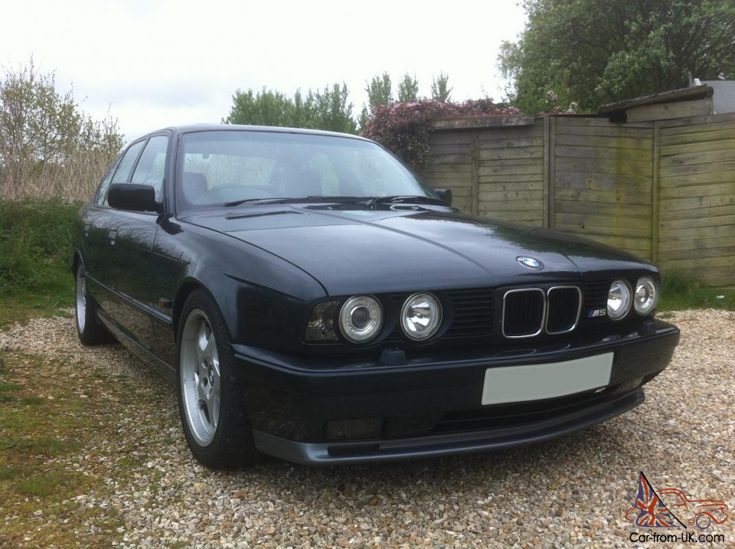 1993 BMW e34 M5 in metallic black e30, e36, e46, e39 M3