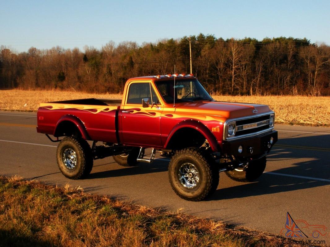 Chevrolet 4x4 Custom Show Truck