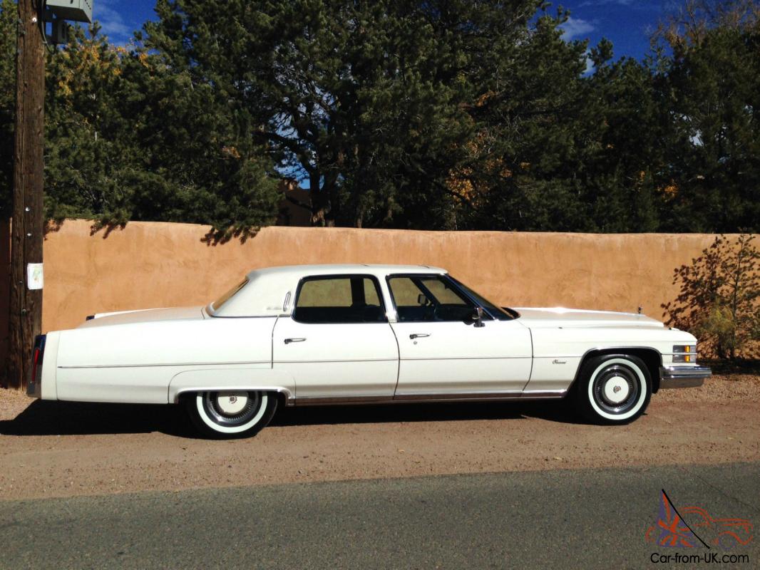 1974 Cadillac Fleetwood Talisman, Factory Sunroof, Rear Console