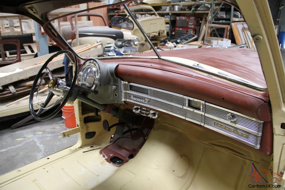 1949 Chrysler royal woodie