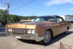 Lincoln : Continental Photo