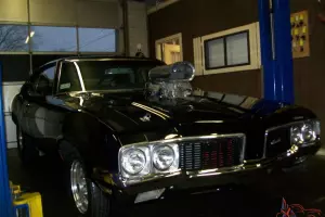 Oldsmobile : Cutlass cutlass
