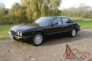 1999 Jaguar XJ8 3.2 V8 Auto Photo