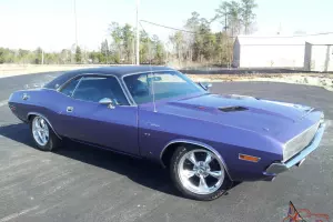 Dodge : Challenger SE