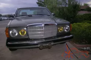 1981 Mercedes-Benz 300-Series