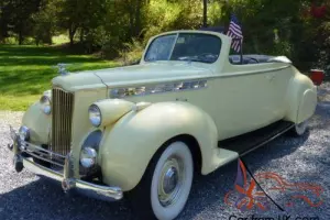 1940 Packard 110 Photo