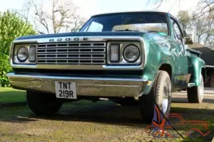 1977 Dodge D100 stepside pickup