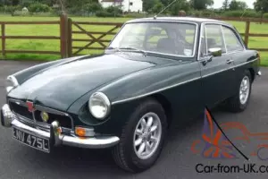 1973 MG B GT Manual,