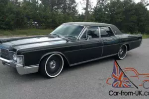 1969 Lincoln Continental Photo