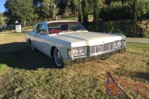 Lincoln continental 1968 2 door hardtop