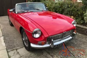 MGB ROADSTER 1971 VERY NICE CLASSIC MGB ALL READY TO ENJOY