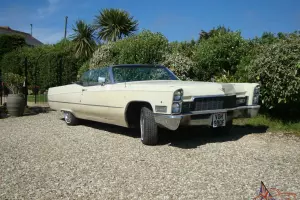  Cadillac Coupe De ville Convertible  Photo