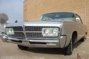 BEAUTIFUL ONE OF A KIND 1965 CHRYSLER IMPERIAL CROWN SPECIAL ORDER CHRYSLER EXEC