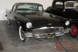 1957 Ford Thunderbird