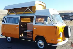 NICE!  1972 VW WESTFAILIA  CAMPER VAN (NO RESERVE)