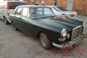 Vanden Plas 4Litre R