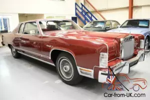 Lincoln Town Coupe,  just 6,400 miles from new !