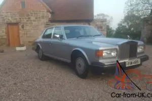rolls royce silver spirit (not bentley)
