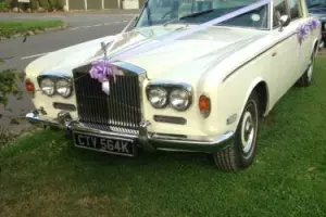 ROLLS ROYCE SILVER SHADOW 1 - 1972 (K REG) IVORY WHITE & NAVY LEATHER INTERIOR