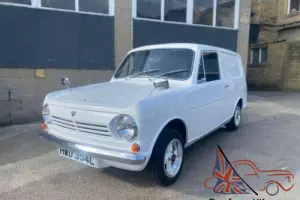 1972 Reliant Rebel 700 van