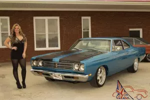 Plymouth : Road Runner