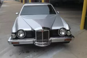 Rare -- Stutz Blackhawk IV Porte!!!