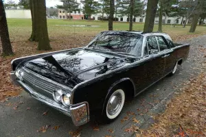 Lincoln : Continental Continental Photo