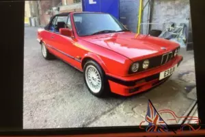 BMW E30 318i Convertible