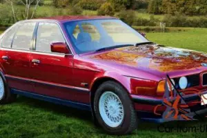 ONLY 65K Miles - Superb BMW E34 525 SE Auto