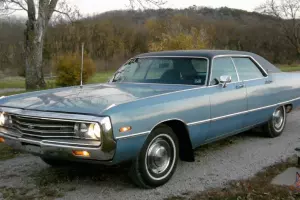 Chrysler : Newport Custom Hardtop 4-Door