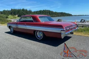1962 Oldsmobile Starfire Photo
