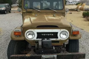 Toyota : Land Cruiser Base Sport Utility 2-Door