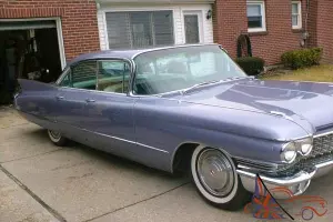 1960 Cadillac DeVille Base Sedan 4-Door 6.4L