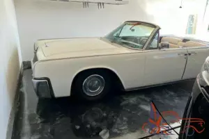 1961 Lincoln Continental
