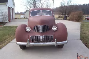 1941 GRAHAM HOLLYWOOD--UNUSUAL AND RARE