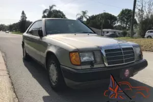 1992 Mercedes-Benz 300-Series Photo