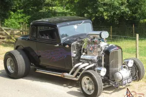  CLASSIC AMERICAN HOT ROD - STEEL 1933 PLYMOUTH - V8 CHEVROLET - 