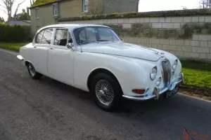  Jaguar 3.4 S Type 1964 much modified manual gearbox lovely 
