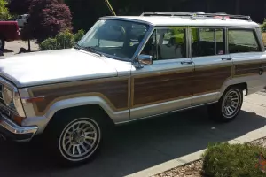 1989 Jeep Grand Wagoneer Base Sport Utility 4-Door 5.9L Beautiful Jeep!!!!