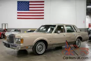1989 Lincoln Town Car Signature