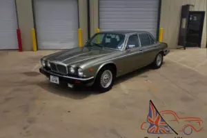 1988 Jaguar Sovereign Photo