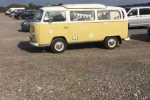 vw bay type 2 camper 1971