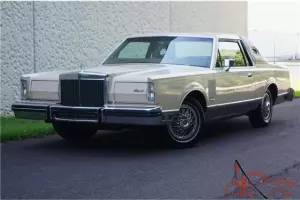 1981 Lincoln Mark VI --