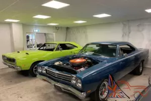 1969 PLYMOUTH ROADRUNNER 383ci BIG BLOCK V8 AUTO (RUST FREE SHOW QUALITY CAR) Photo