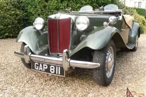  MG TD 1952 Metallic Almond Green. Beige leather interior. Beige Tonneau 
