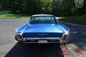 1962 Ford Thunderbird