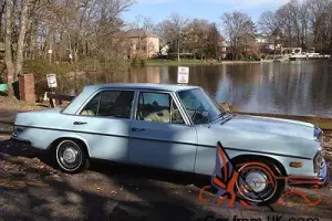MERCEDES BENZ 280 SE LOW MILES RARE COLORS SHOWROOM CLEAN GARAGED NEW PAINT 4.5