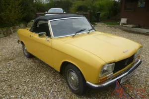 PEUGEOT 304 CONVERTIBLE WITH RARE HARDTOP.