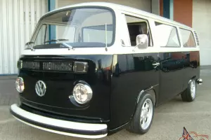 VW BAY WINDOW EX MINI BUS AMBULANCE 